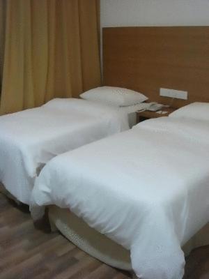 Dormani Hotel Кучинг Номер фото